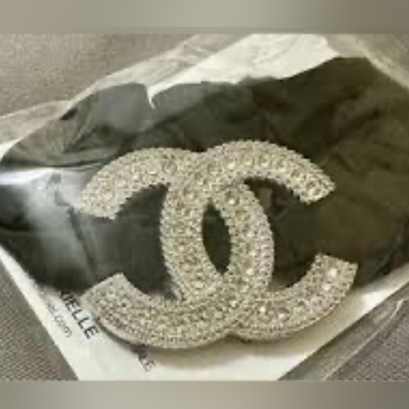 CHANEL Silver Logo Hair Accessory with Black Ribbon - Picture 1 of 9